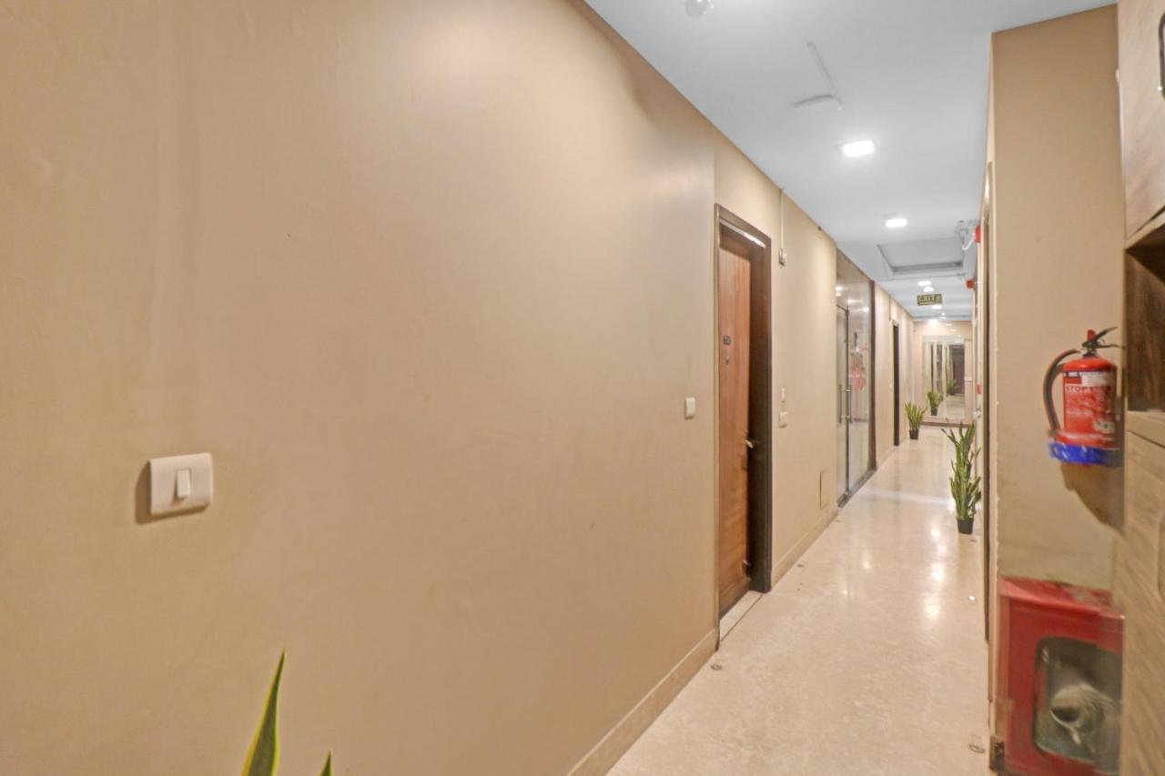 Townhouse 450 Dwarka Hotell Delhi  Exteriör bild