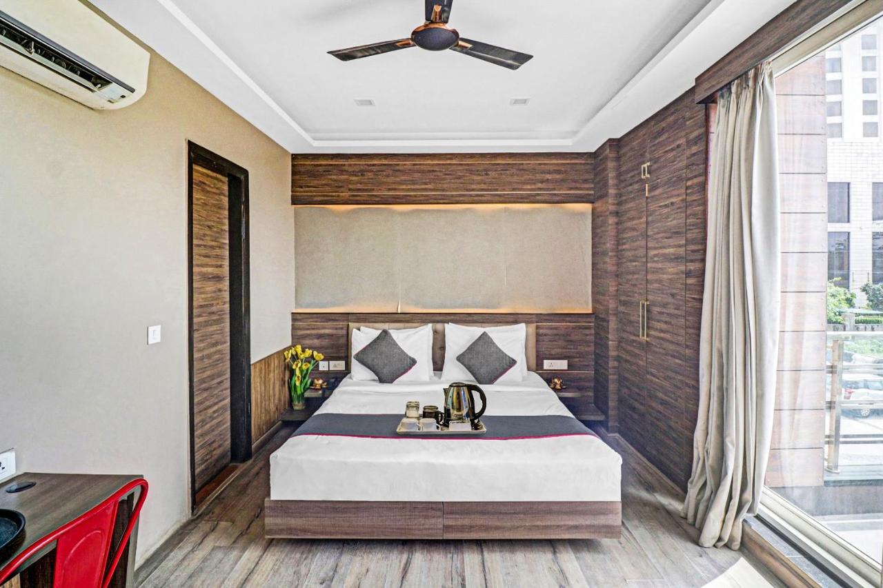 Townhouse 450 Dwarka Hotell Delhi  Exteriör bild