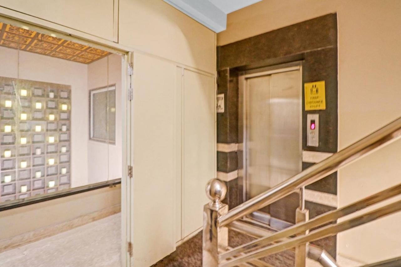 Townhouse 450 Dwarka Hotell Delhi  Exteriör bild